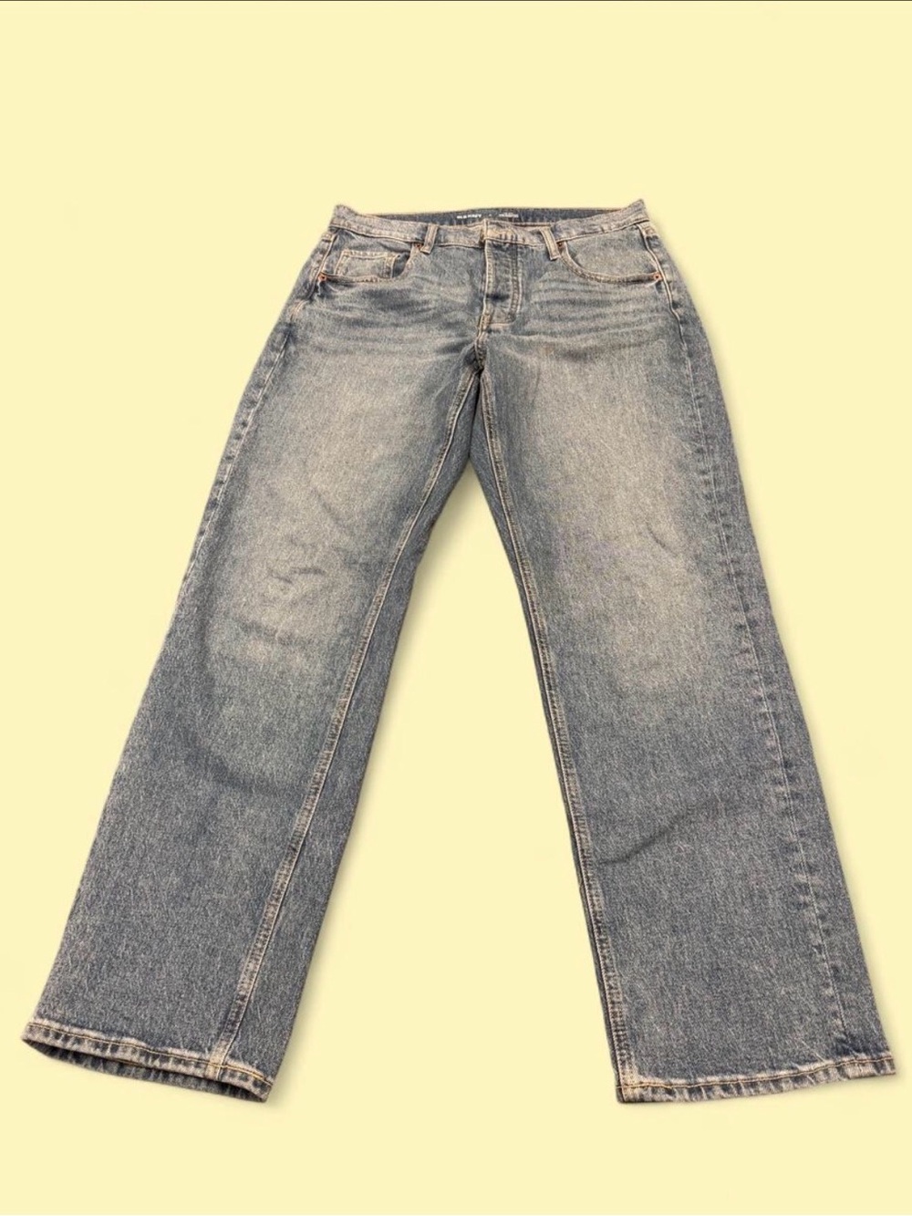 Old Navy Wide-Leg Jeans in Light Blue Wash